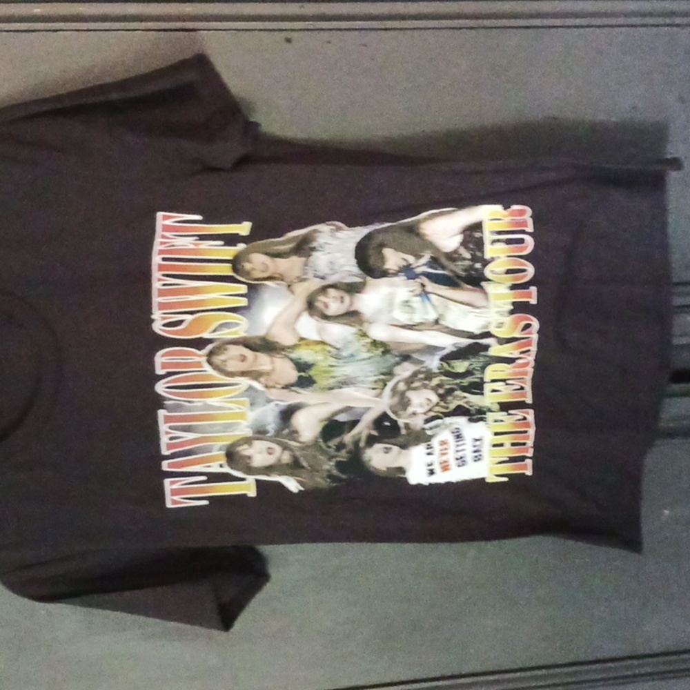 Taylor Swift  Eras tour t shirt